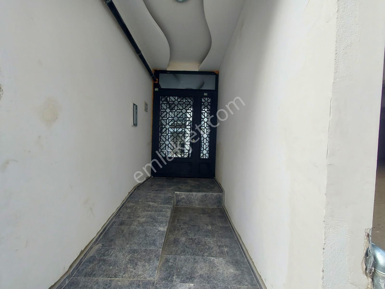 Seferihisar Hastane Yakını Kiralık 2+1 Daire !!! - Görsel 24