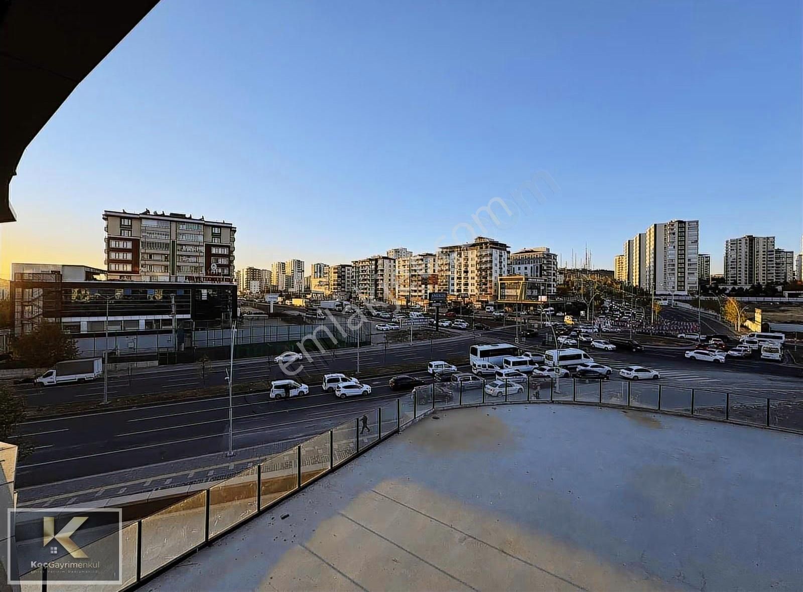 Urfa Yoluna Sıfır Tepe Şehir Kavşağında Kiralık 3+1 Büro - Görsel 6