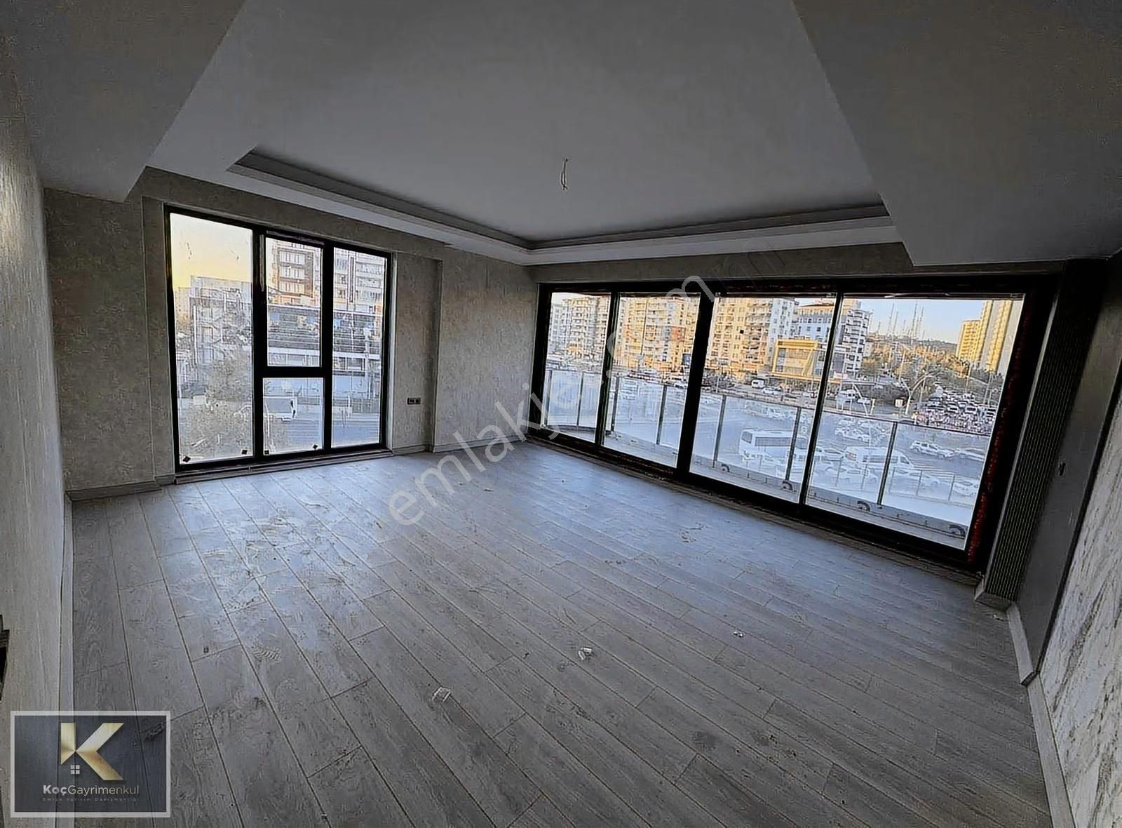 Urfa Yoluna Sıfır Tepe Şehir Kavşağında Kiralık 3+1 Büro - Görsel 4