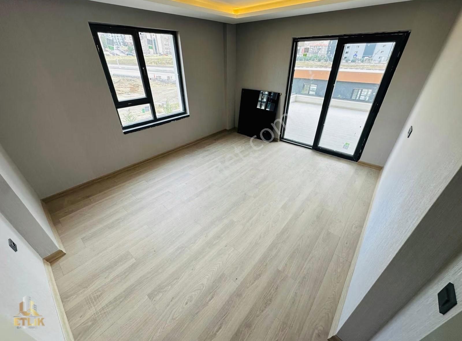 Etlik'den Ovacık'da 7. Kat 4+1 200 M2 E.banyolu Fırsat Daire !!! - Görsel 10