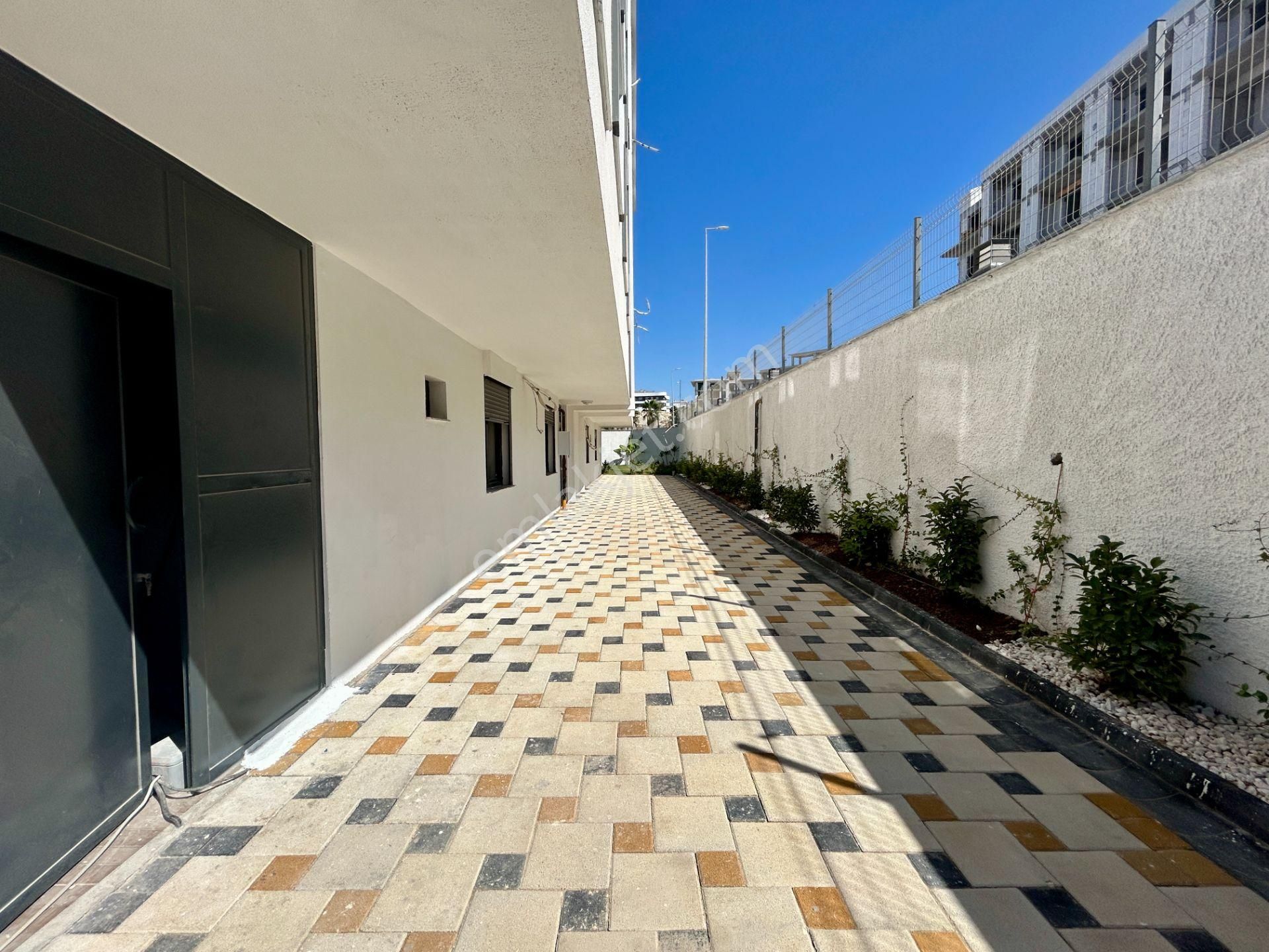 Kuşadası 4+1 Genış, Denız Manzaralı Lüx, Doğalgazlı Daıre - Görsel 9