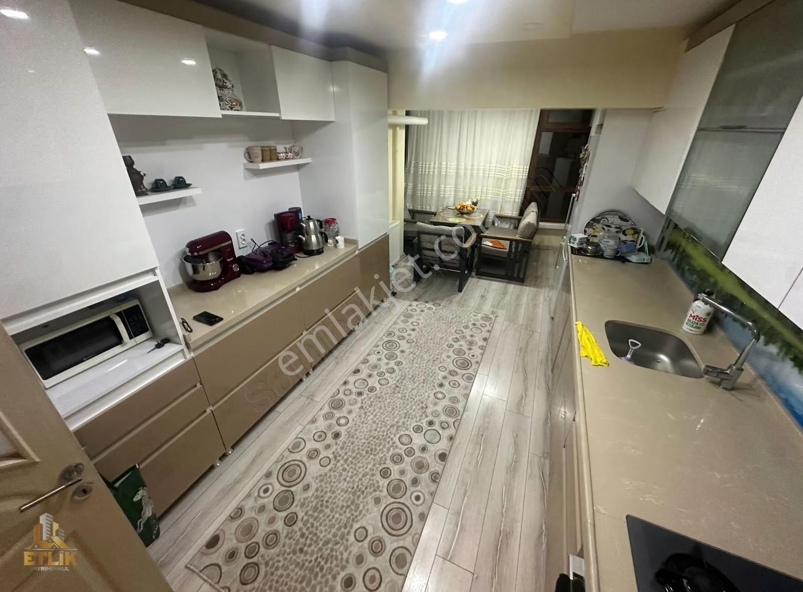 Etlik'den Çiğdemtepe 'de 5.kat Asansörlü Geniş Fırsat Daire !!!!