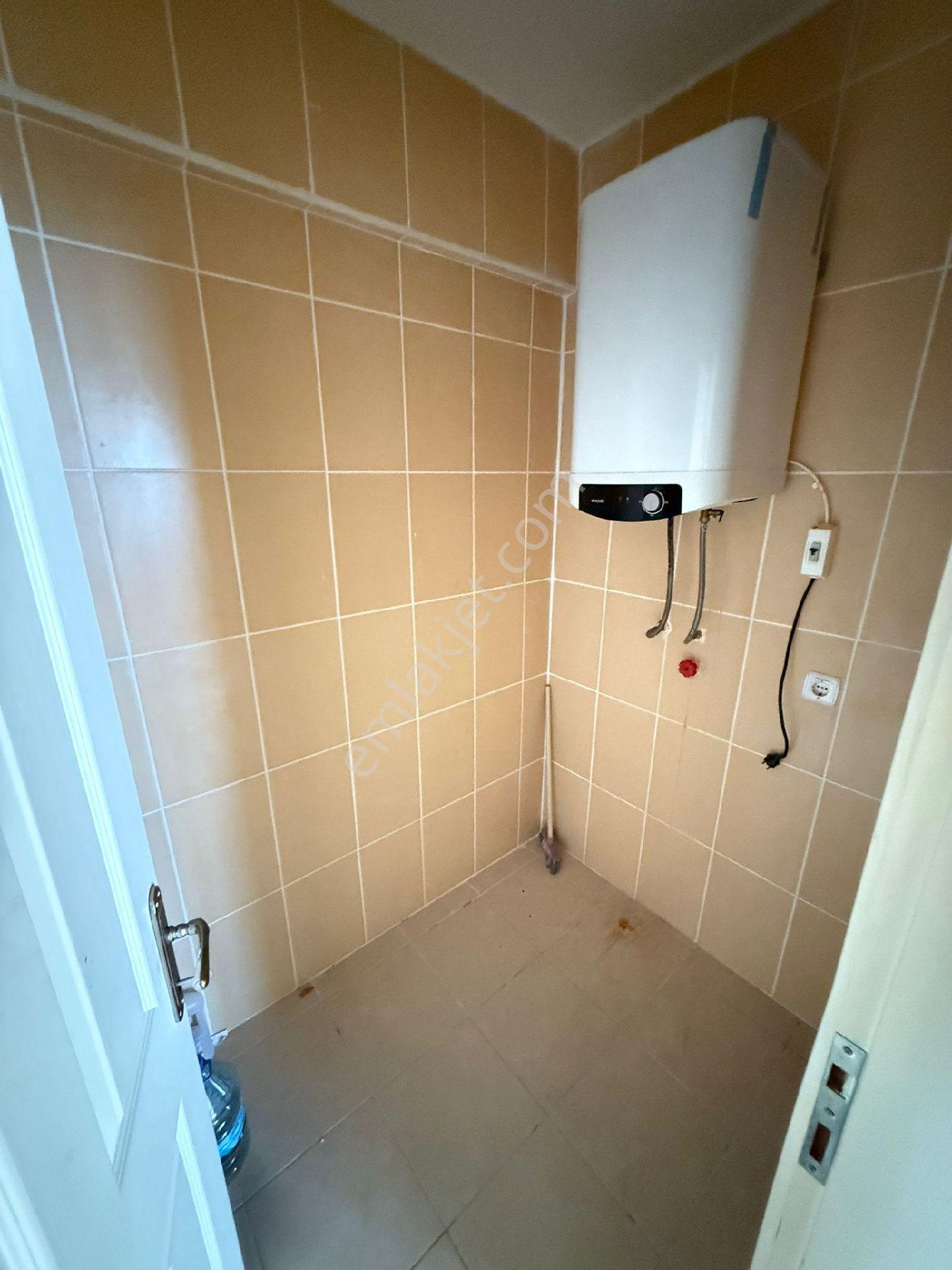 Kuşadası Marinada Elit Havuzlu Güvenlikli Sitede Kısmi Deniz Manzaralı Doğalgazlı - Görsel 28