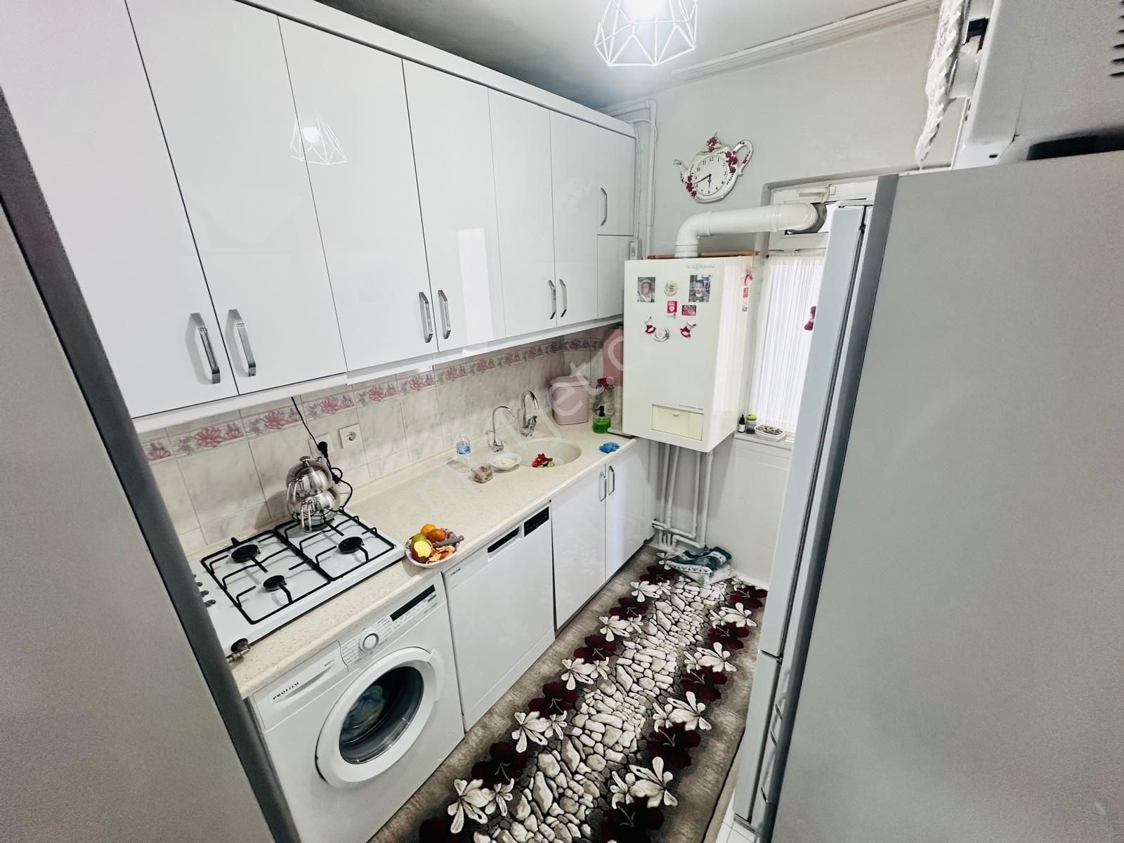 Sincan Selçuklu Mah.'de Satılık 3+1 Ara Katta Daire