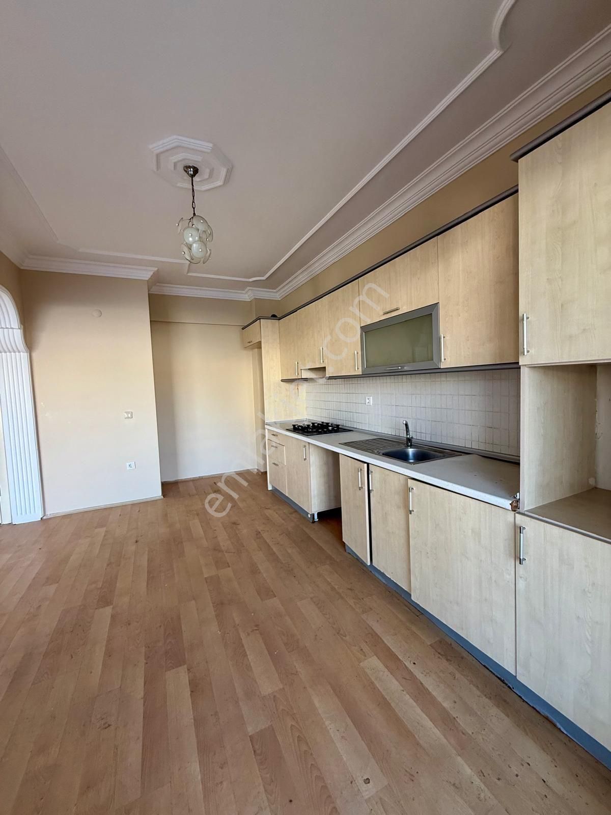 Kuşadası Merkezde İkicesmelik Mahallesinde 3+1 130m2 Arakat Ferah Sitede Fırsat Daire - Görsel 25