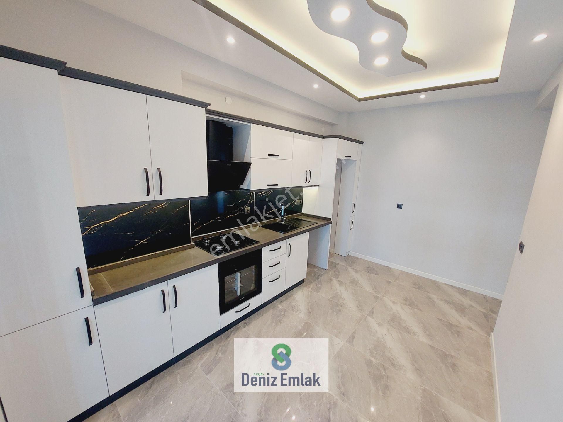 Denizden Akçayda Ön Cephe Ebeveynli Geniş Lüks Satılık 2+1 Daire. - Görsel 8