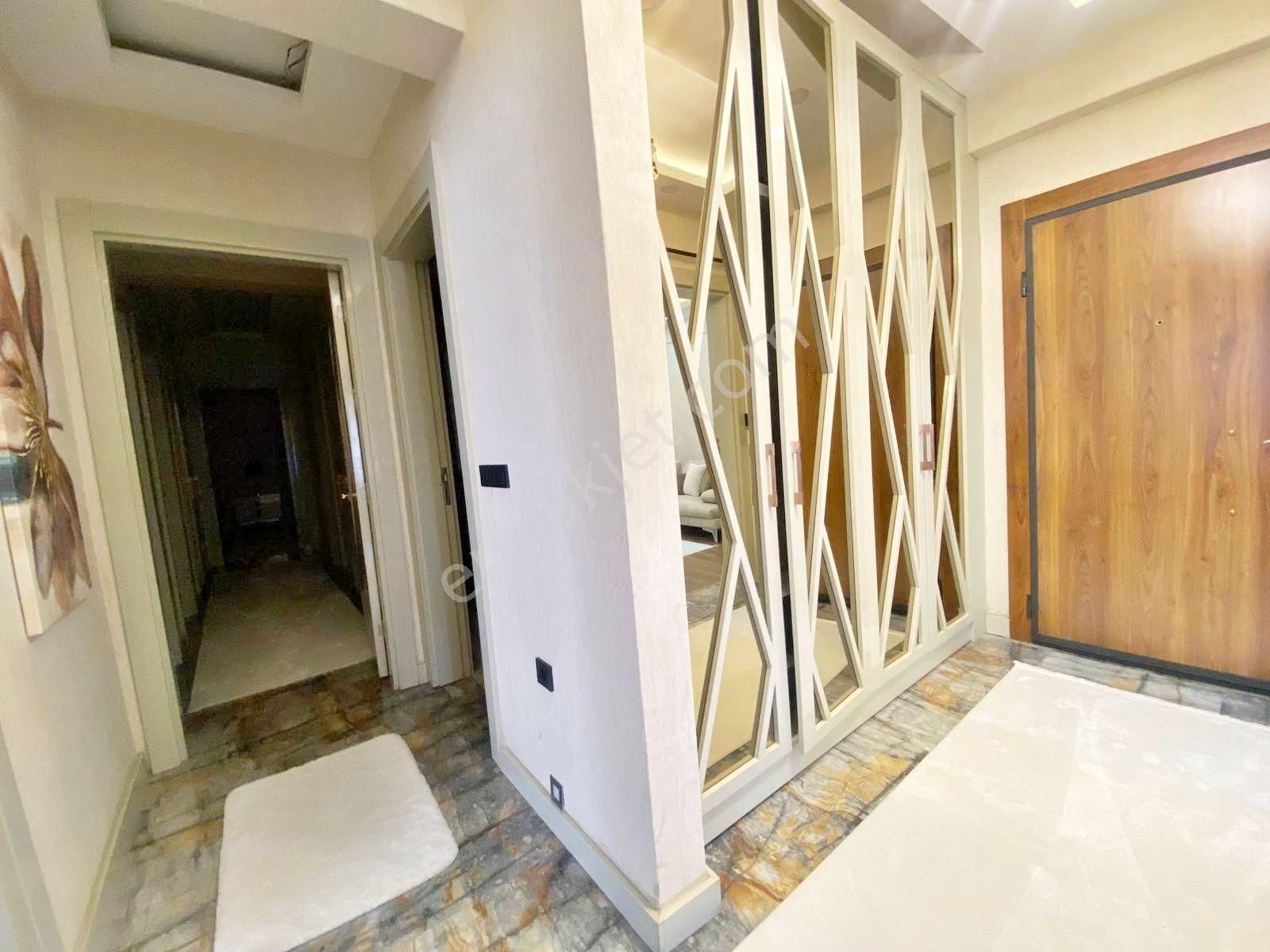 Fıstıklık'ta Modern Tasarımlı Cam Balkonlu Ultra Lüx 4+1 Daire - Görsel 30