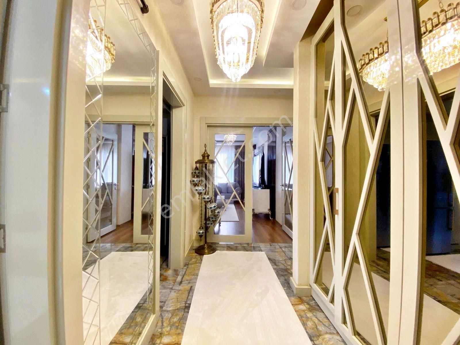 Fıstıklık'ta Modern Tasarımlı Cam Balkonlu Ultra Lüx 4+1 Daire - Görsel 28