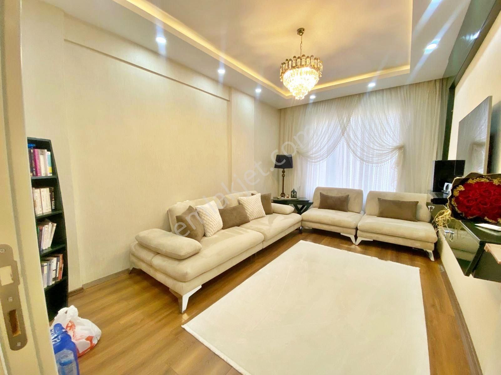 Fıstıklık'ta Modern Tasarımlı Cam Balkonlu Ultra Lüx 4+1 Daire - Görsel 12