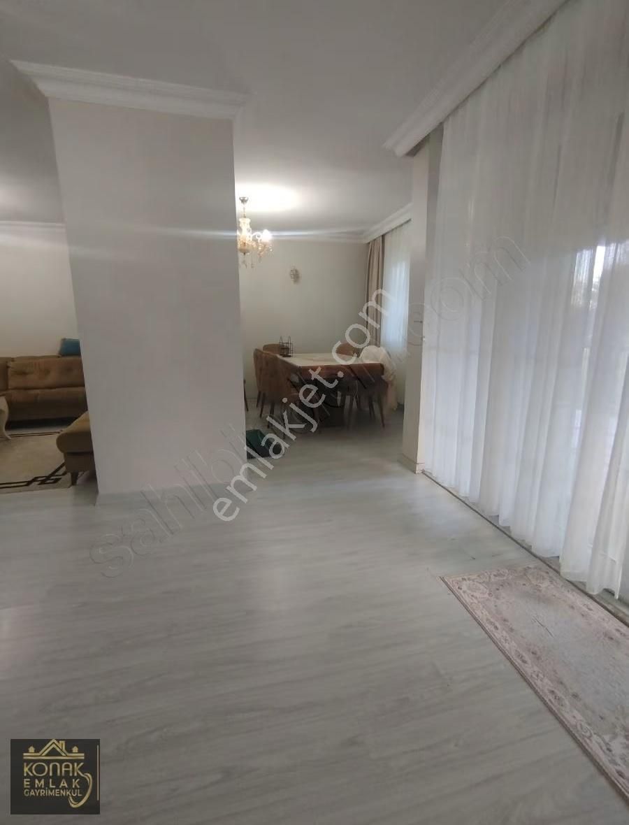 Bahçeşehir Boğazköy'de Satılık 5+2 Villa - Görsel 2
