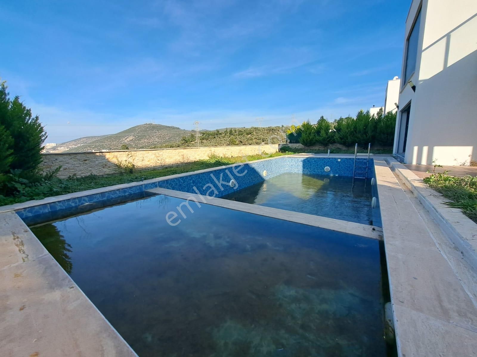 Kuşadası Merkeze Yakın 4+1 Özel Havuzlu Villa - Görsel 9