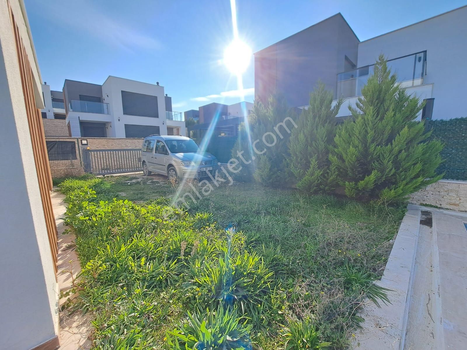 Kuşadası Merkeze Yakın 4+1 Özel Havuzlu Villa - Görsel 6