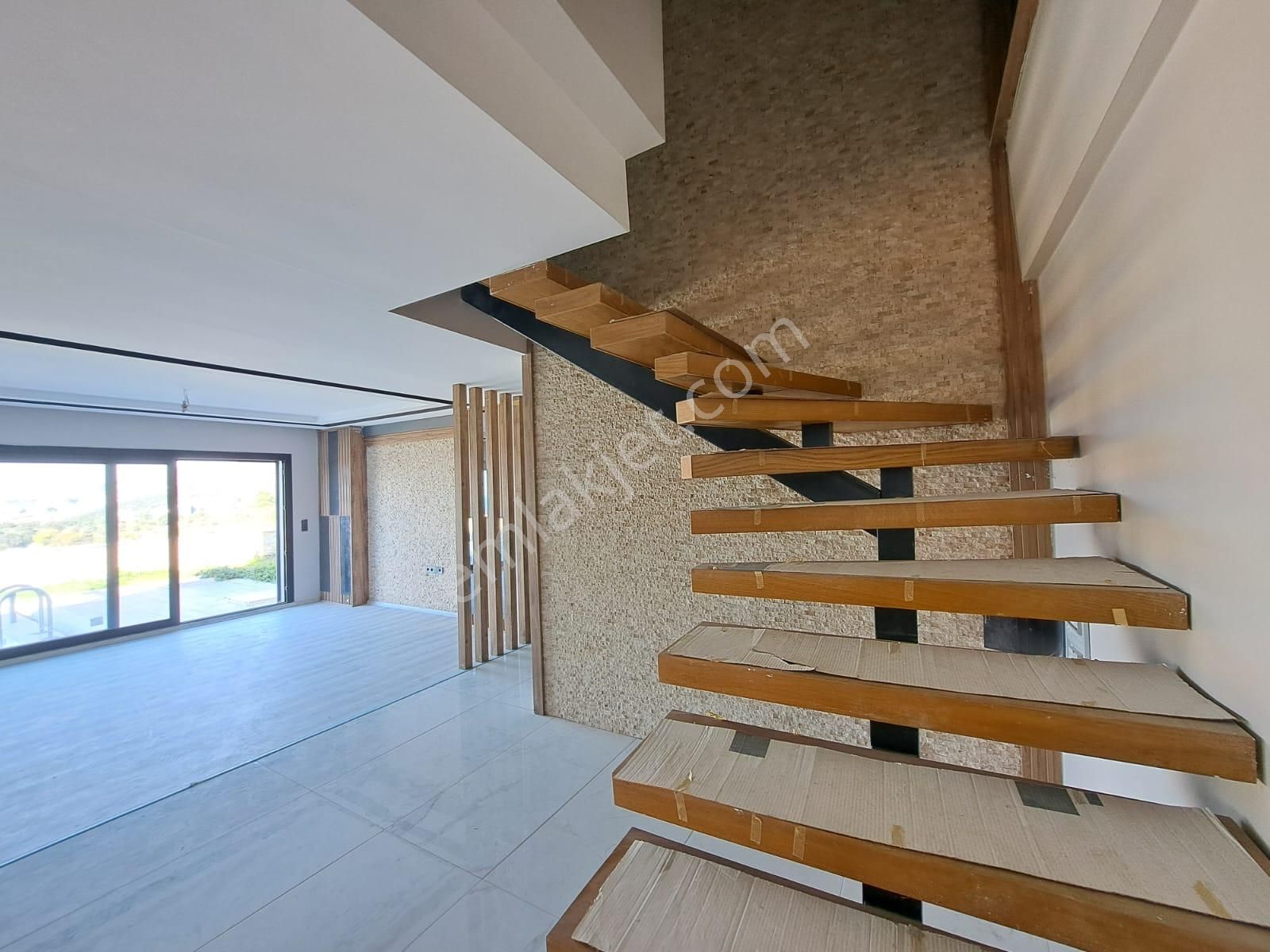 Kuşadası Merkeze Yakın 4+1 Özel Havuzlu Villa - Görsel 28