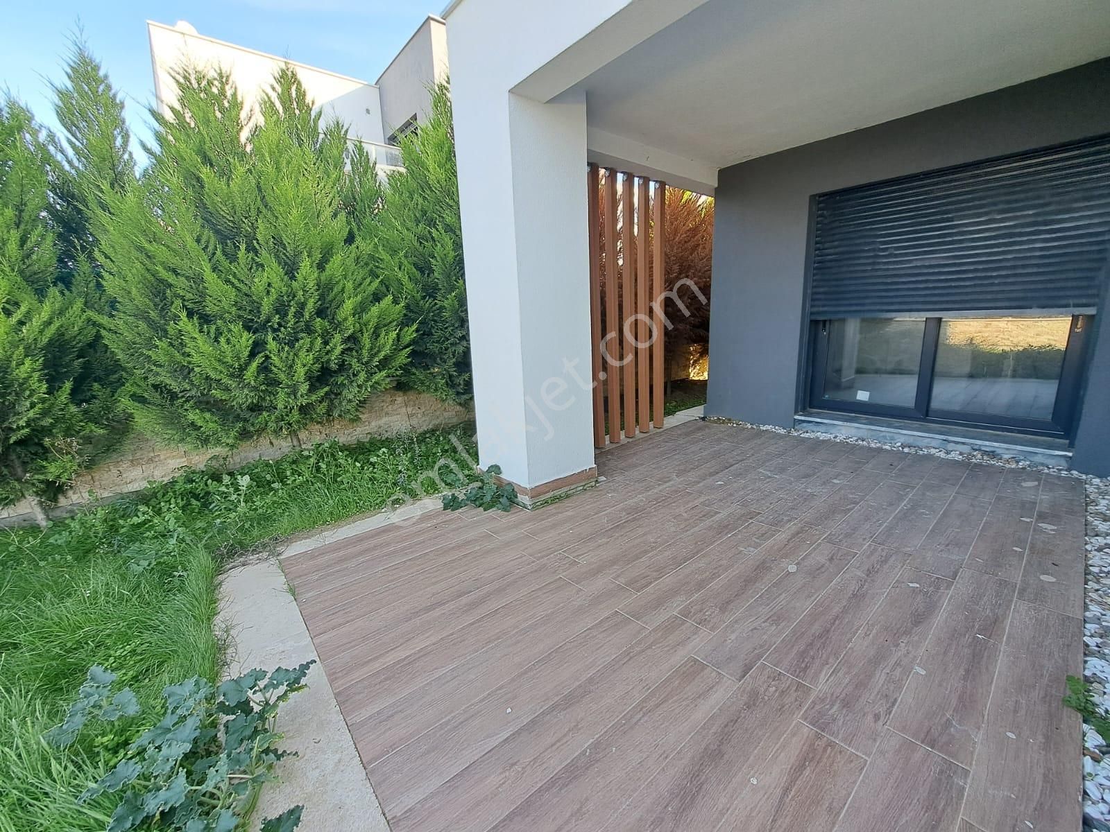 Kuşadası Merkeze Yakın 4+1 Özel Havuzlu Villa - Görsel 7