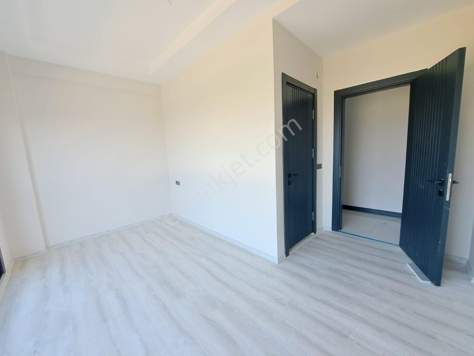 Kuşadası Merkeze Yakın 4+1 Özel Havuzlu Villa - Görsel 16