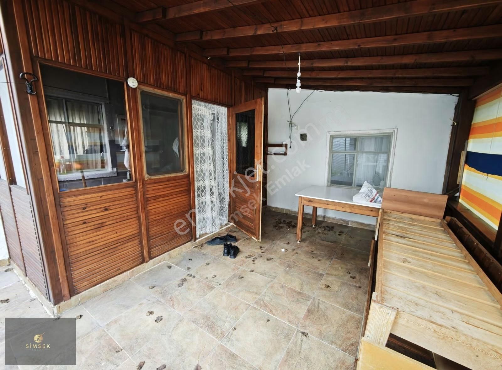 Şimşekten Kızıklıda 4+1 Köy Evi - Görsel 12