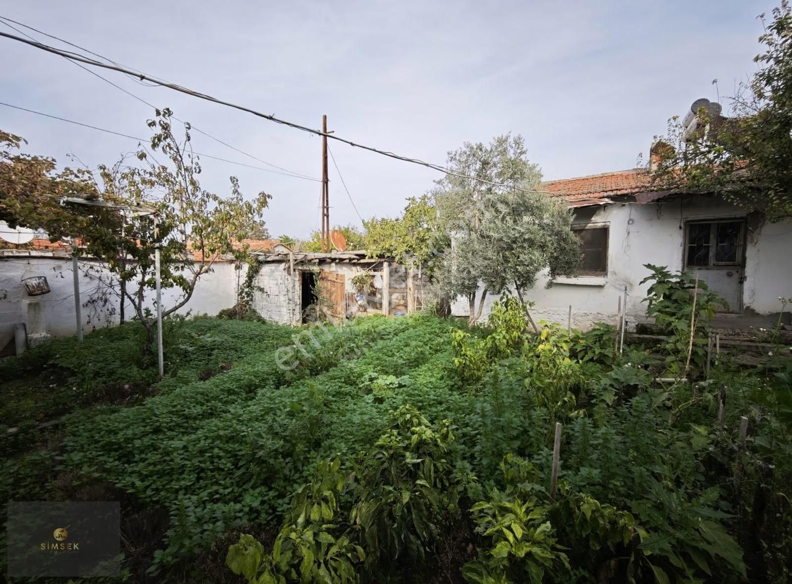 Şimşekten Kızıklıda 4+1 Köy Evi