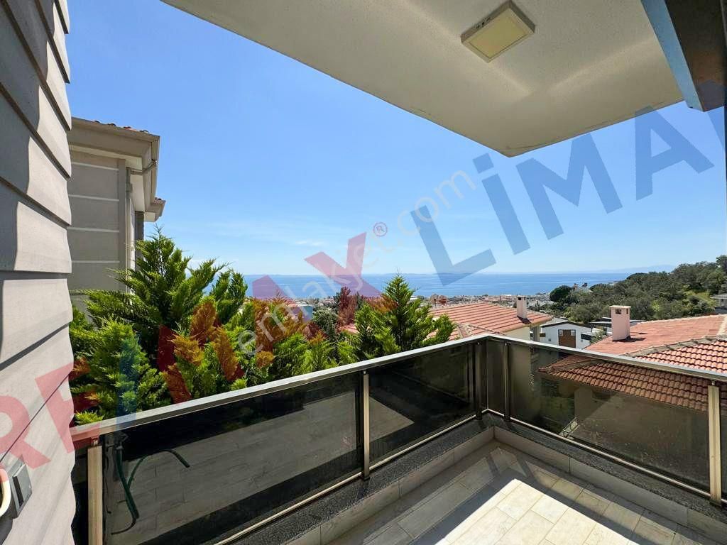 Edremit Altınoluk'da 4+1 Panaromik Deniz Manzaralı Havuzlu Satılık Triplex Villa - Görsel 30