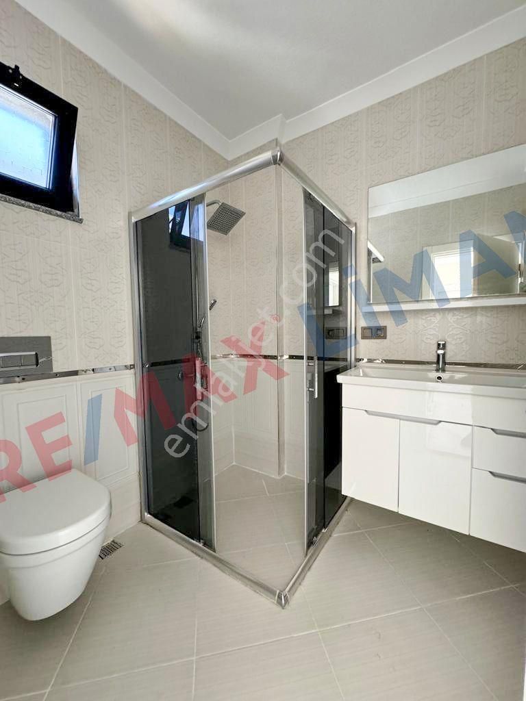 Edremit Altınoluk'da 4+1 Panaromik Deniz Manzaralı Havuzlu Satılık Triplex Villa - Görsel 20