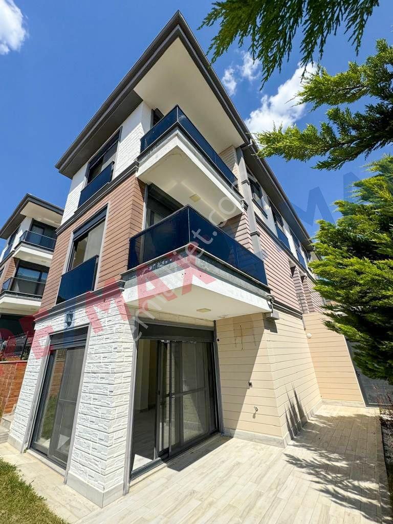 Edremit Altınoluk'da 4+1 Panaromik Deniz Manzaralı Havuzlu Satılık Triplex Villa - Görsel 2