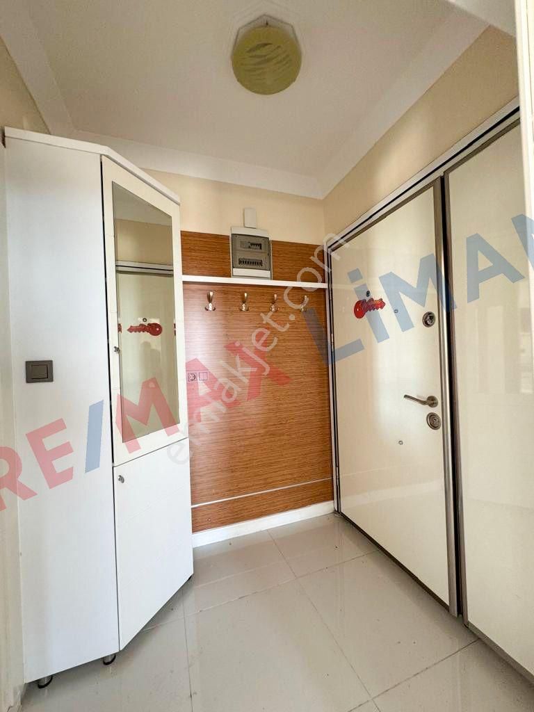Edremit Altınoluk'da 4+1 Panaromik Deniz Manzaralı Havuzlu Satılık Triplex Villa - Görsel 23