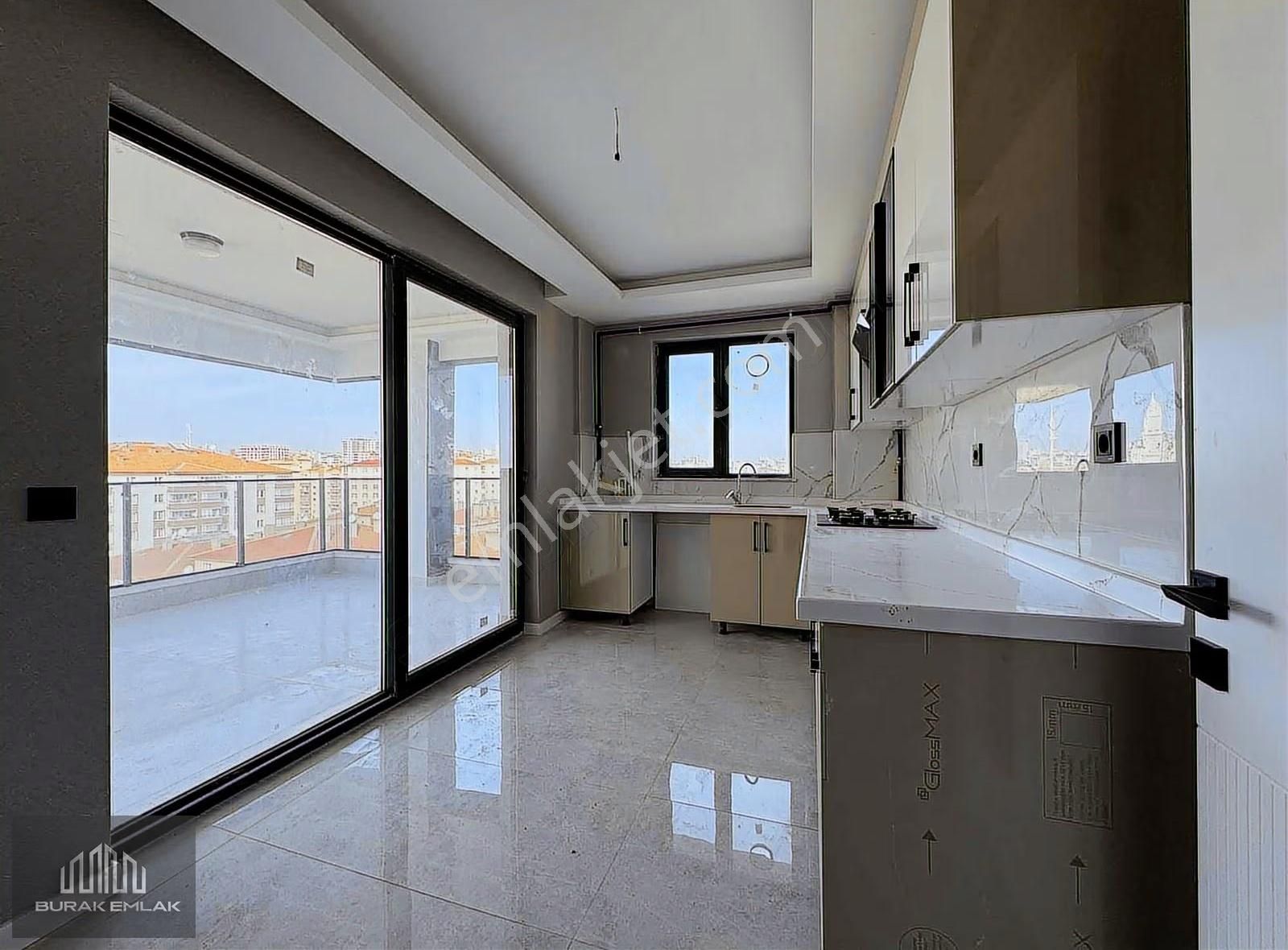 Burak'tan Sıfır Sitede Geniş Balkon, 2 Banyo 5.kat 2+1, Önü Açık - Görsel 3