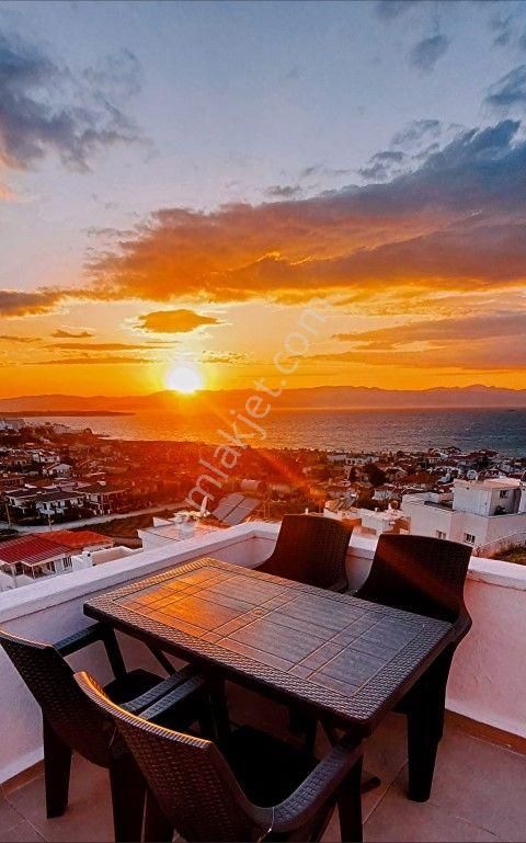 Çeşmede Site İçinde 2+1 Satılık Müstakil Villa - Görsel 2