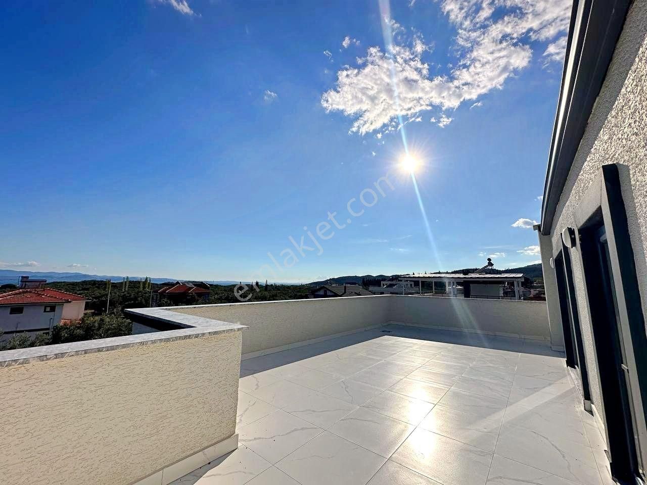 Venüs'den, Gürede Lüx Tasarımlı Geniş Bahçeli 4+1 Satılık Villa