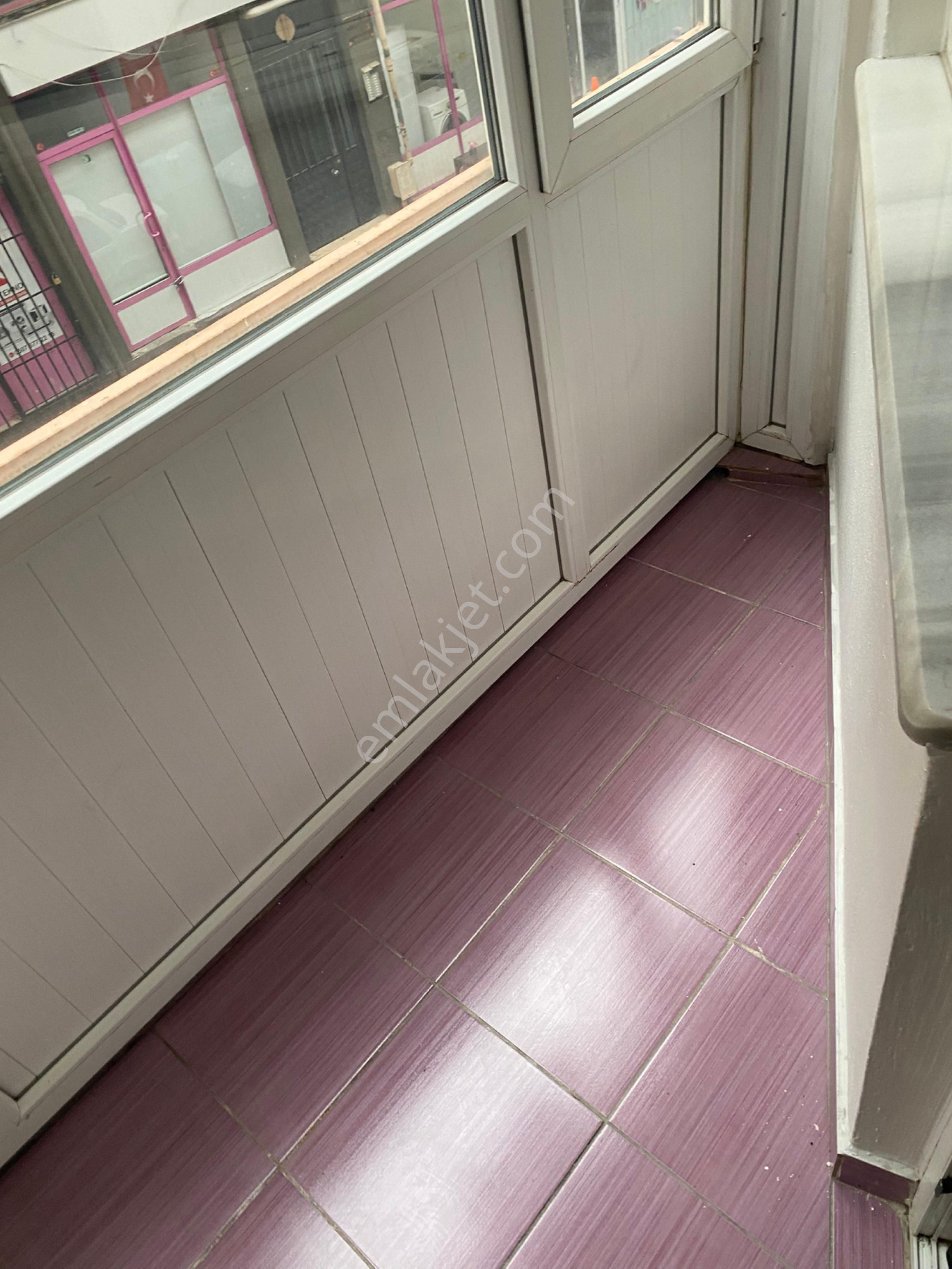 Cihangir Emlaktan Hocahasanda Satılık Arakat Asansörlü Geniş Daire - Görsel 9