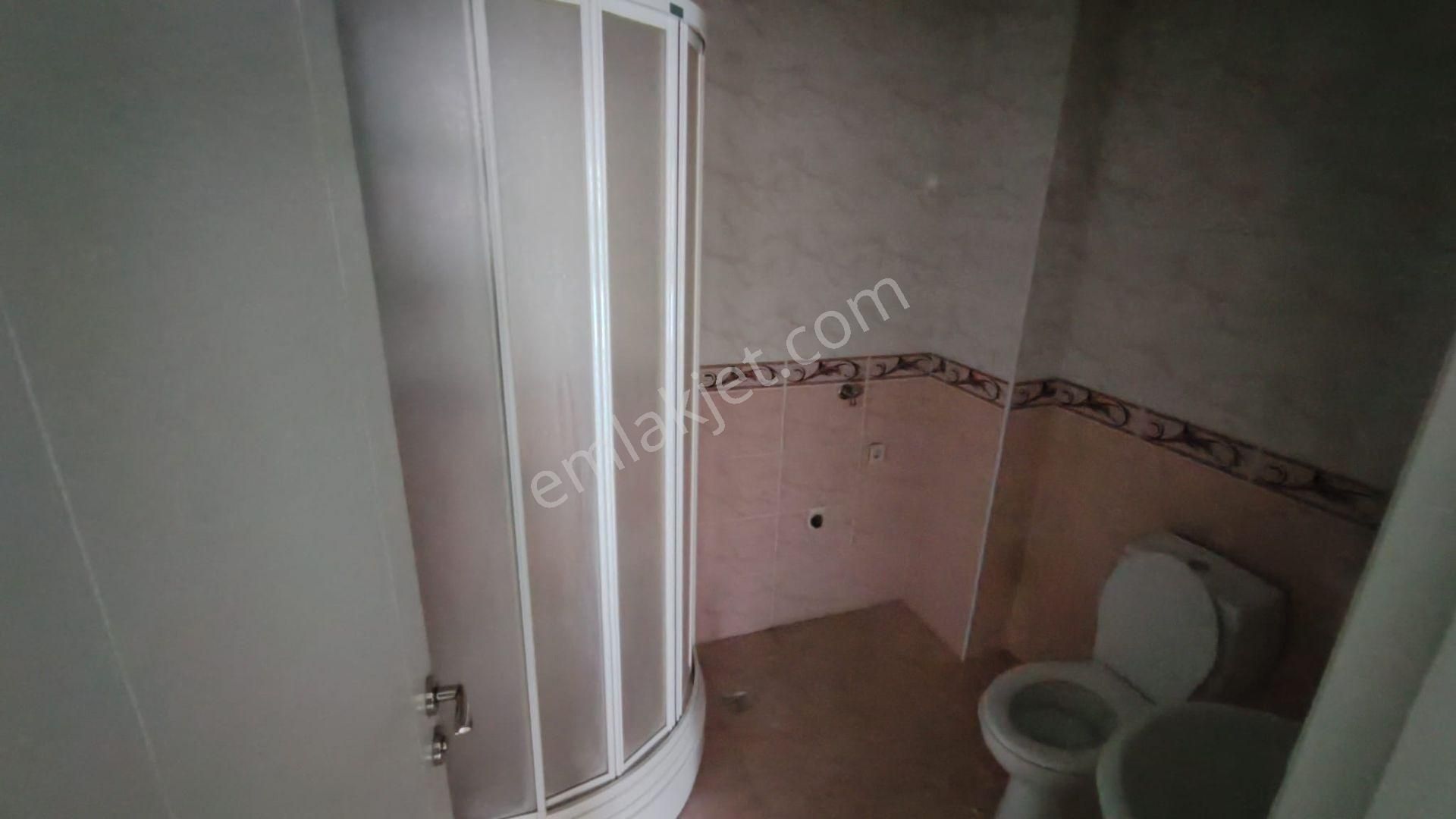 Atanora Vadi'den Sinan Cad Üzeri Ön Cephe Ara Kat Kombili Temiz 2+1 - Görsel 6