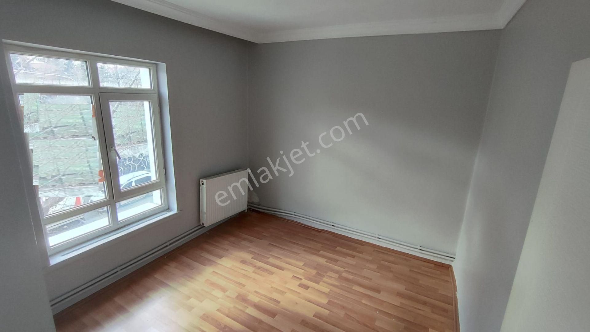 Atanora Vadi'den Sinan Cad Üzeri Ön Cephe Ara Kat Kombili Temiz 2+1 - Görsel 18