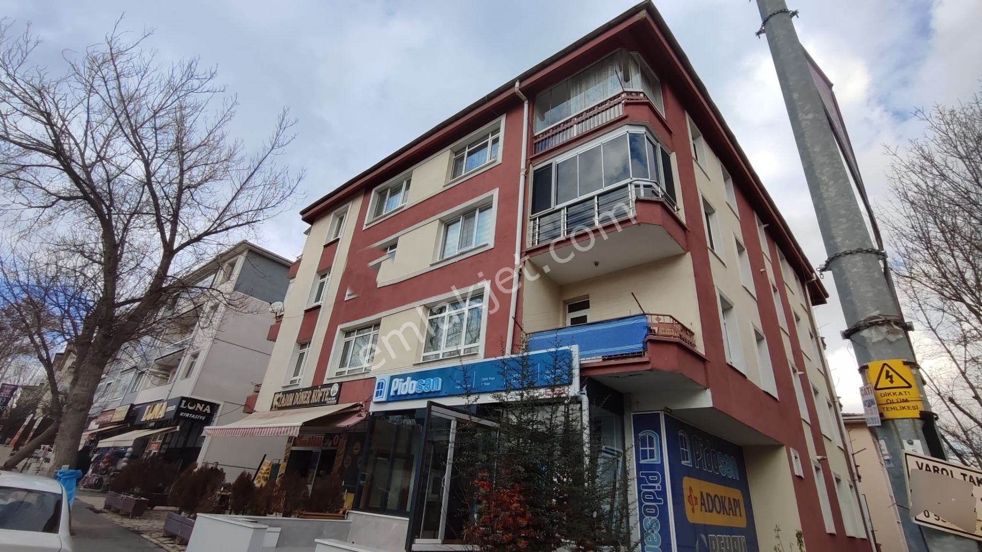 Atanora Vadi'den Sinan Cad Üzeri Ön Cephe Ara Kat Kombili Temiz 2+1 - Görsel 2