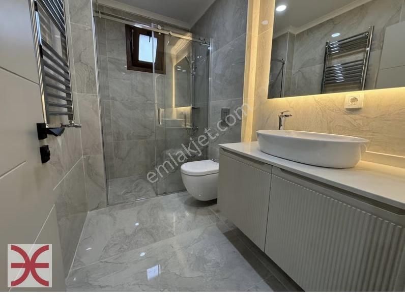 Caddebostan Sahilde Göztepe Parkı Ve Bağdat Caddesine Yakın 3+1 - Görsel 2