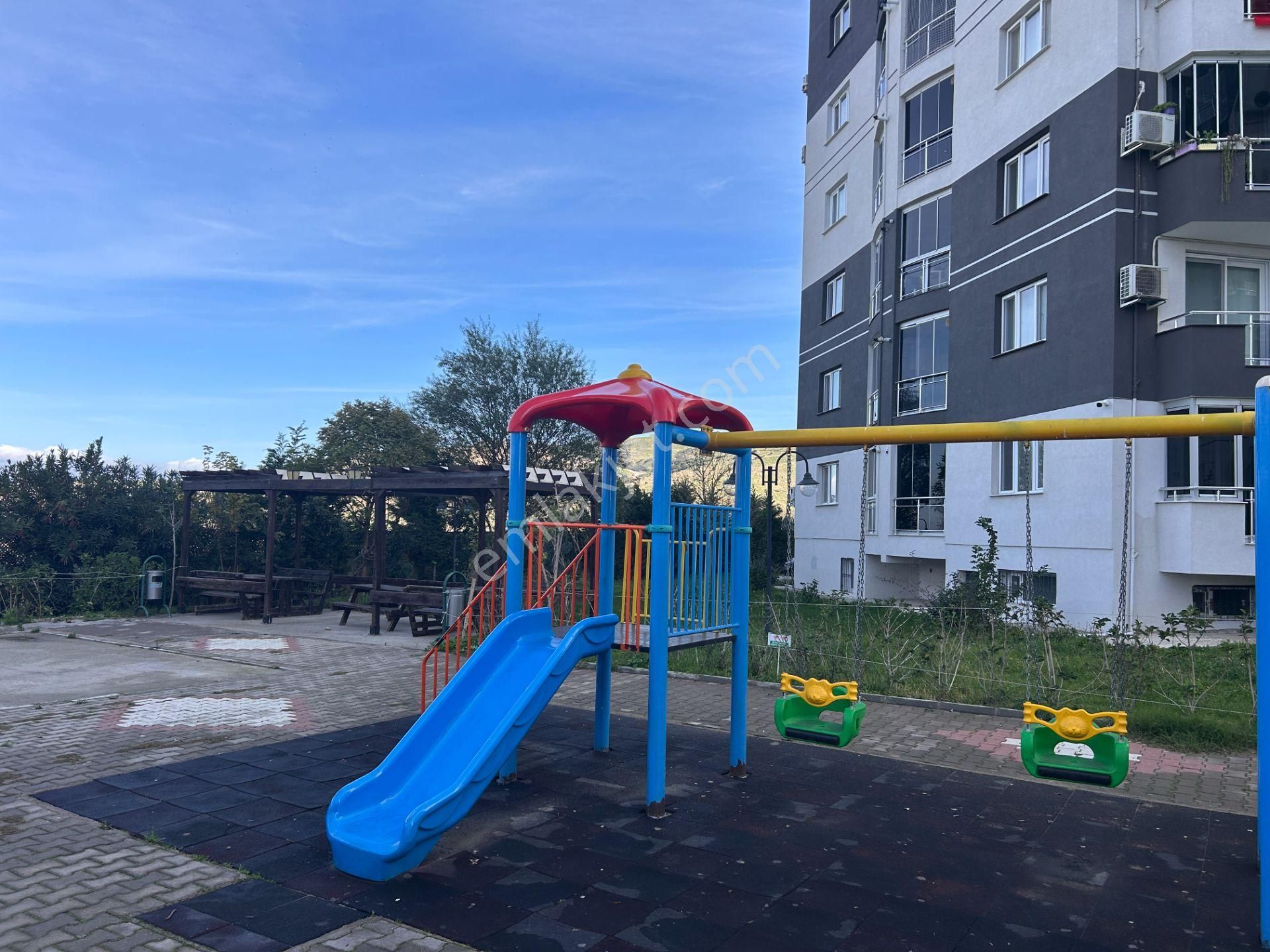 Çiğli Evka 5'de Havuzlu Site İçerisinde Satılık Ara Kat 3+1 Daire - Görsel 25