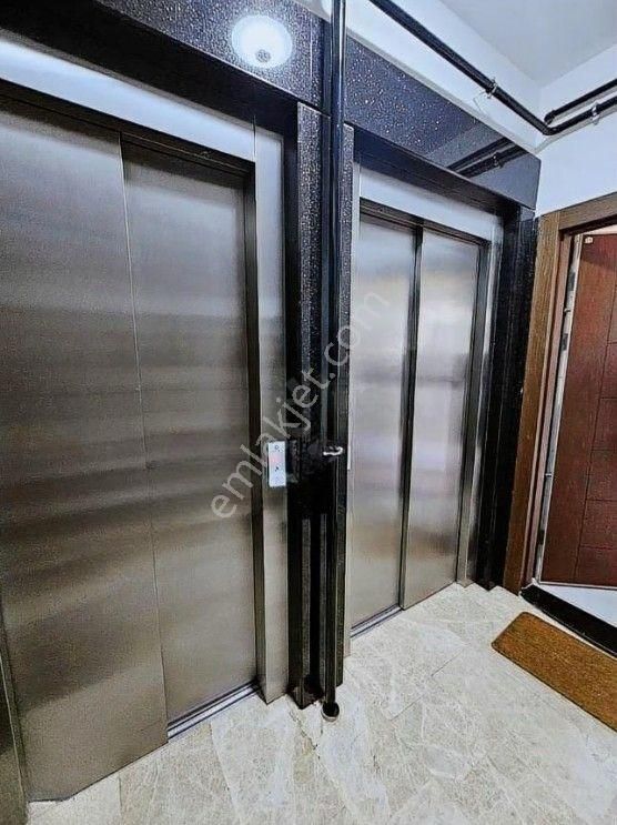 Erenköyde Ebeveyn Banyolu İskanlı Masrafsız Çok Şık Fırsat Bir 3+1 Daire - Görsel 14