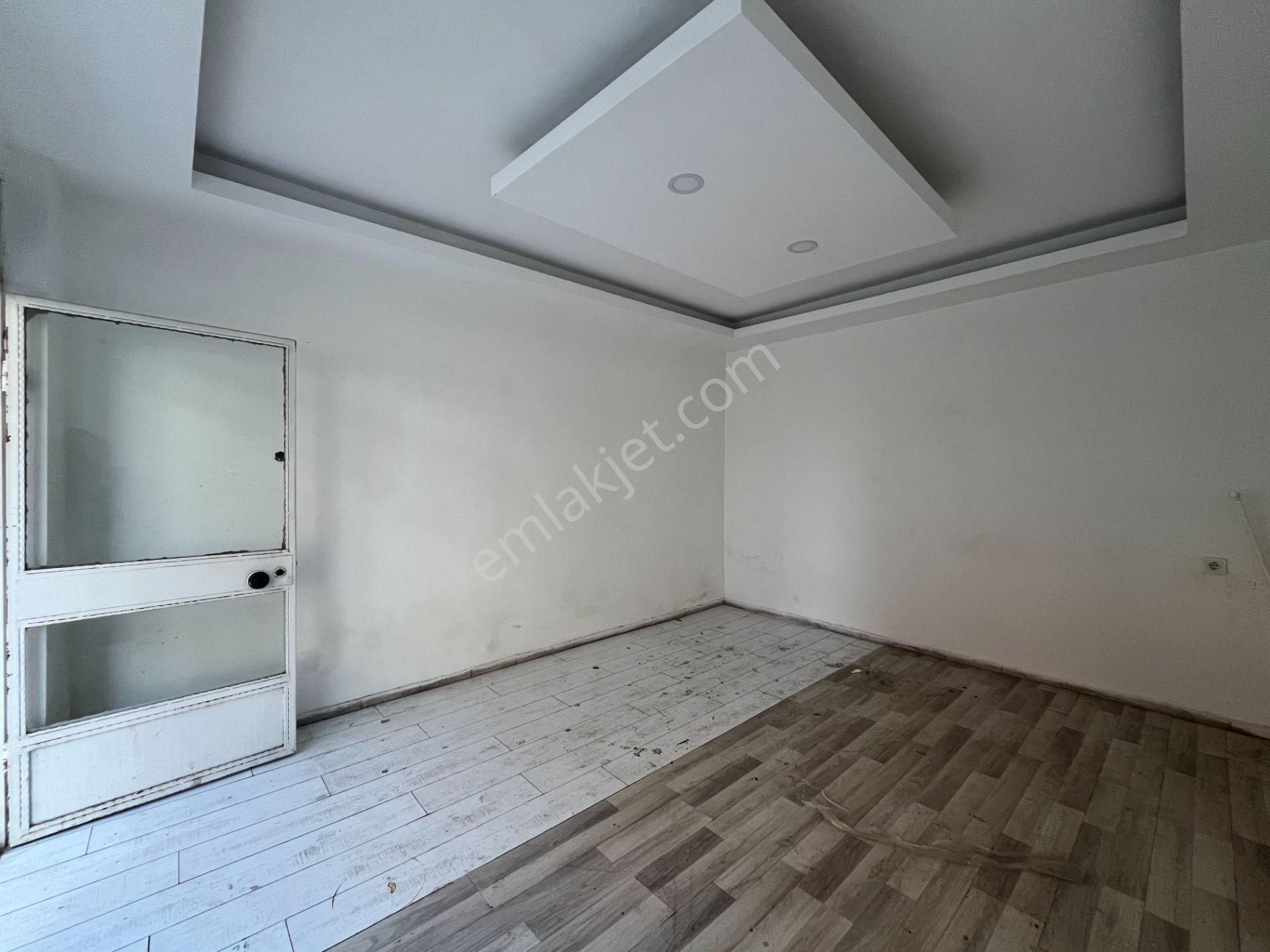 Gümüşpala Merkez'de Okul Ve Sağlık Ocağı Yakını 20 M2 Kiralık Dükkan - Görsel 5