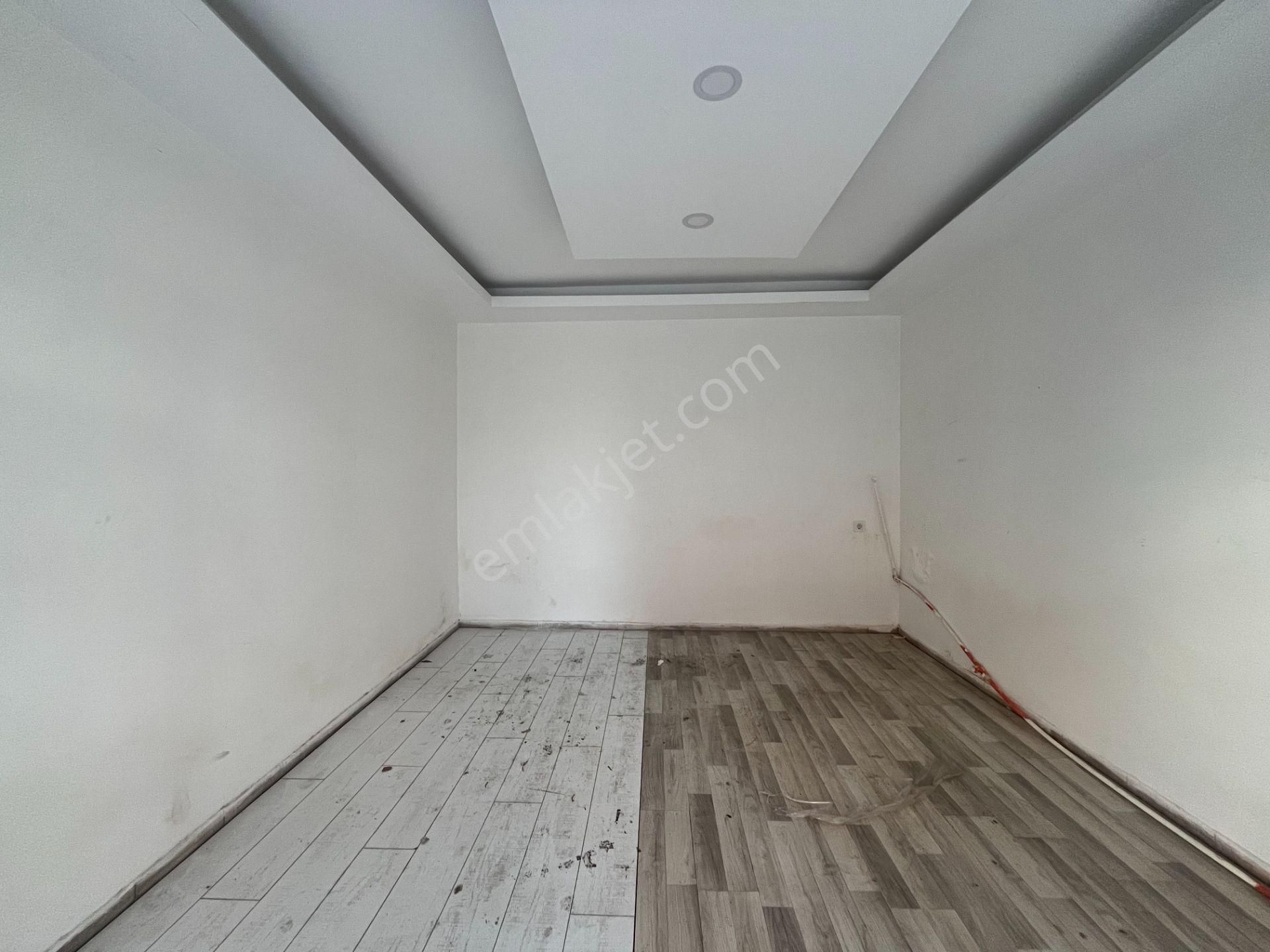 Gümüşpala Merkez'de Okul Ve Sağlık Ocağı Yakını 20 M2 Kiralık Dükkan - Görsel 6