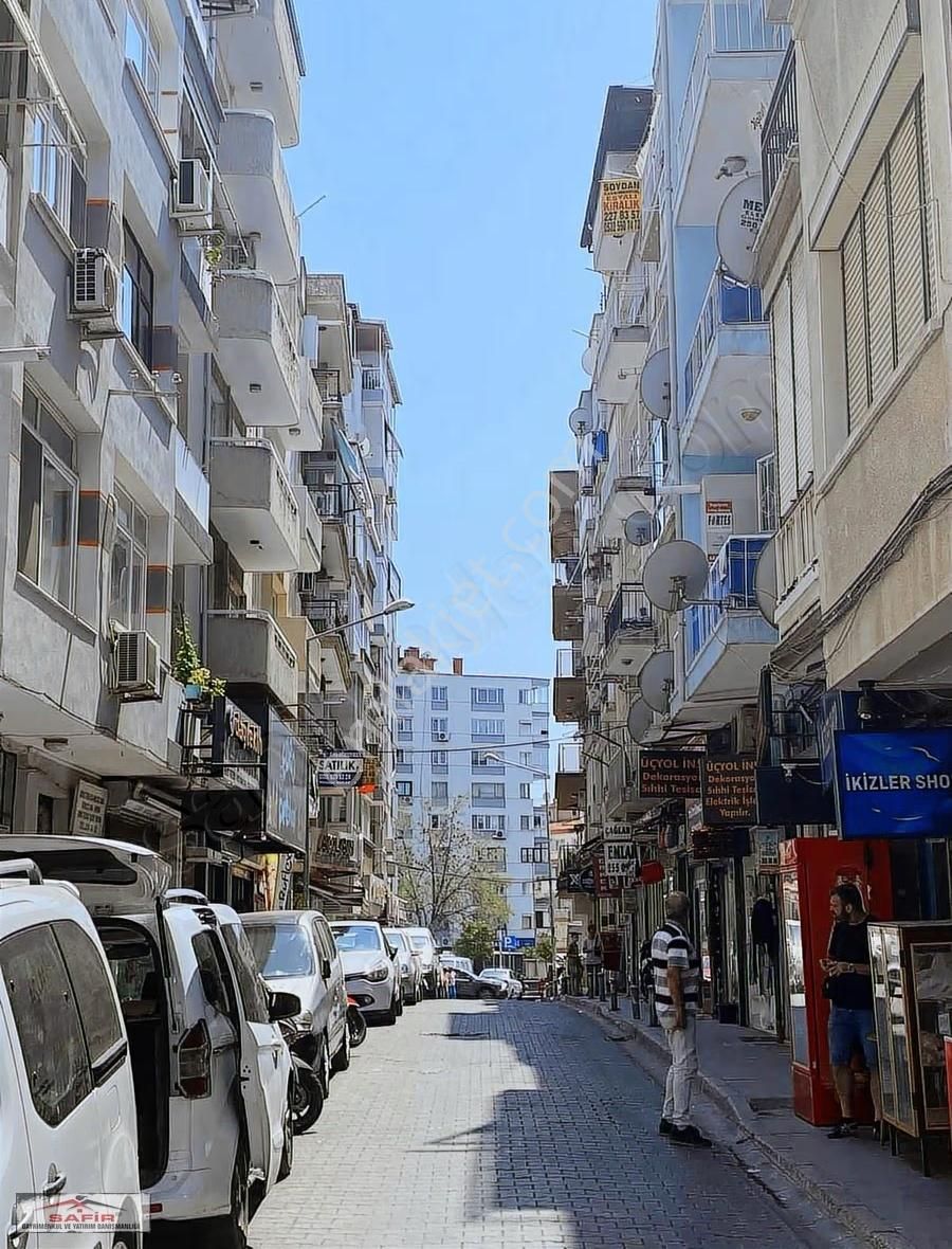 Safir'den Satılık Üçyol Metro Dibi 1 Dükkan Parasına 2 Dükkan