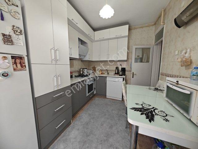 Kemalpaşada 2+1 Tadilatlı Satılık Daire
