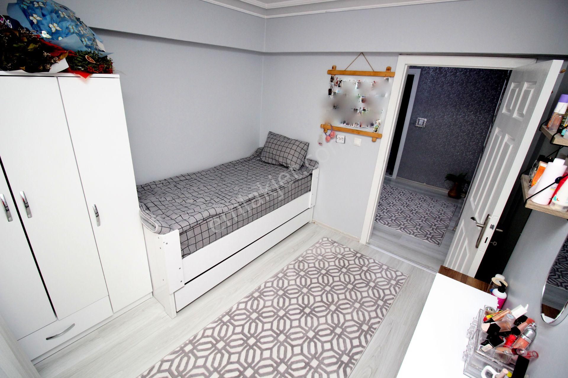 Emre Emlak'tan Topçu Mahallesinde Full Yapılı 3+1 Satılık Daire - Görsel 12