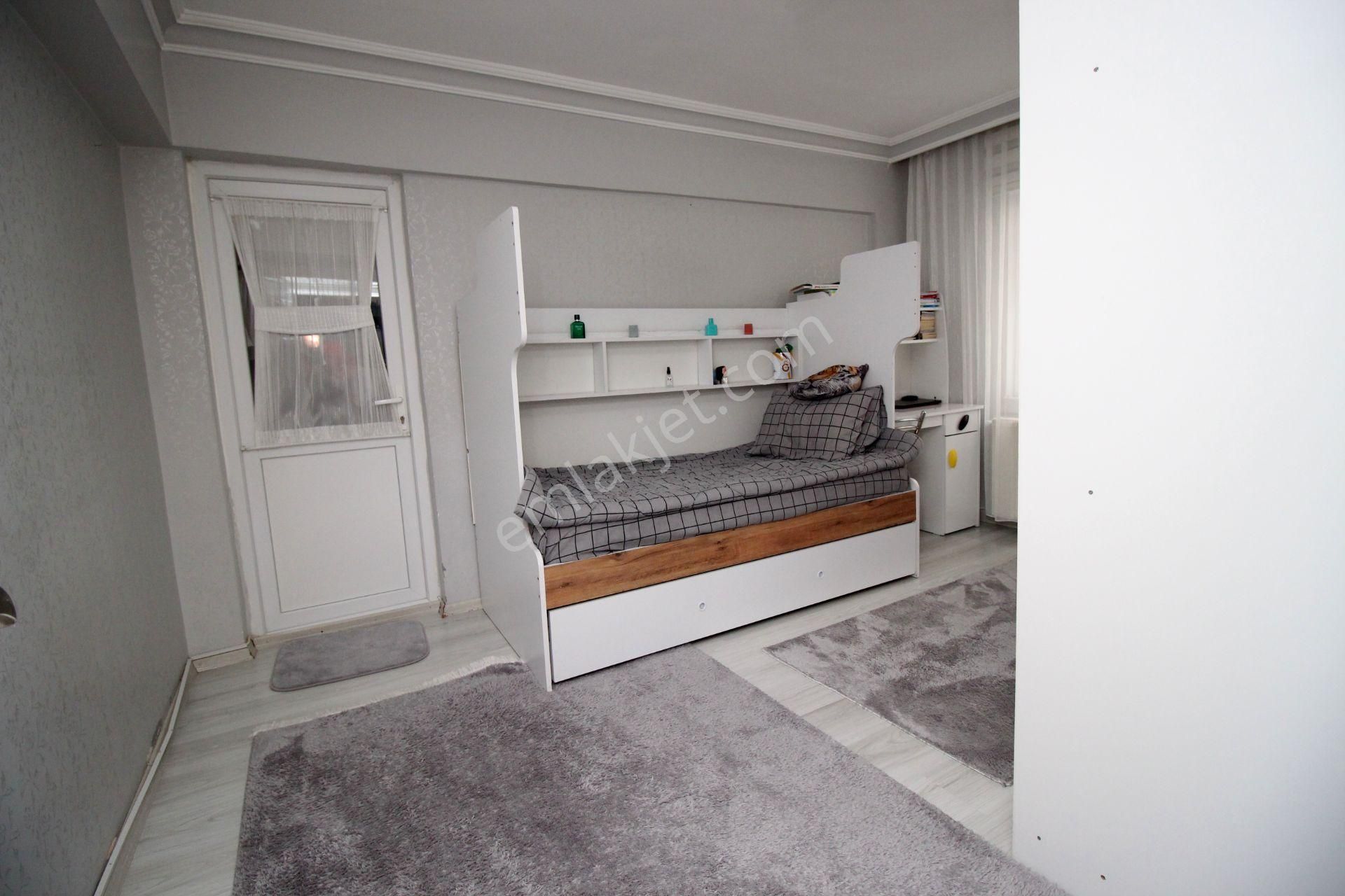 Emre Emlak'tan Topçu Mahallesinde Full Yapılı 3+1 Satılık Daire - Görsel 13