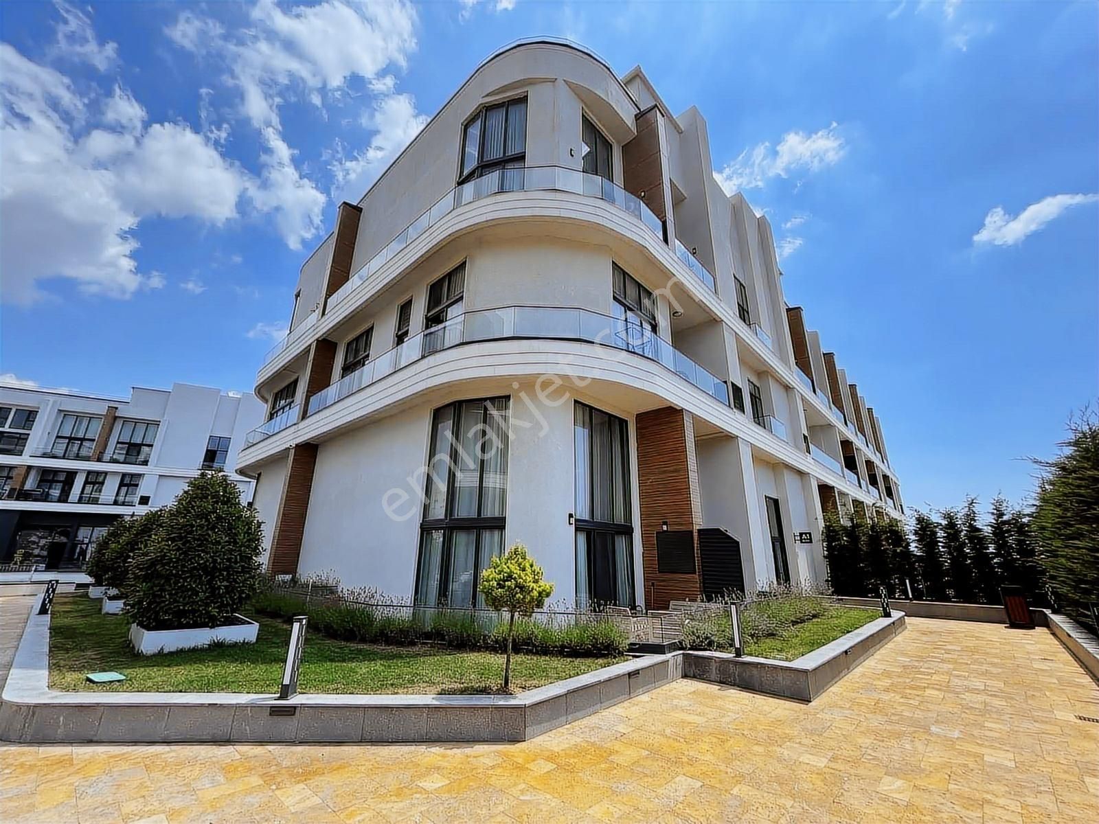 Beylikdüzü İn Mari Satılık Deniz Manzaralı 1+1 Loft Balkonlu - Görsel 9