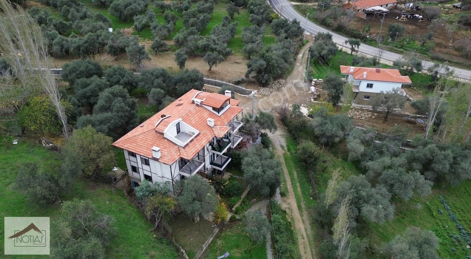 Notıas Real Estate Gayrimenkul'den Bahçeli 2+1 Mükemmel Daire - Görsel 15