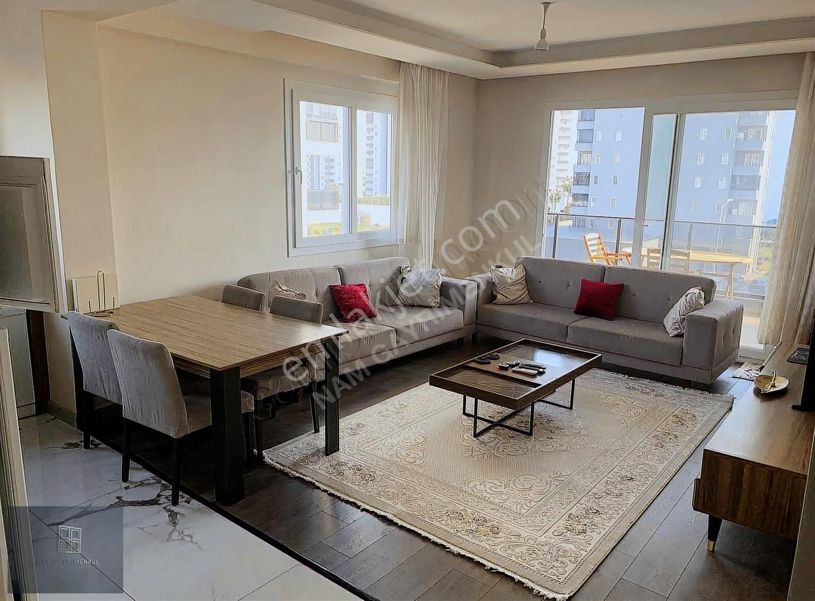 Çeşmeli'de Denize Yakın Havuzlu 2+1 Eşyalı Kiralık Lüks Daire - Görsel 8