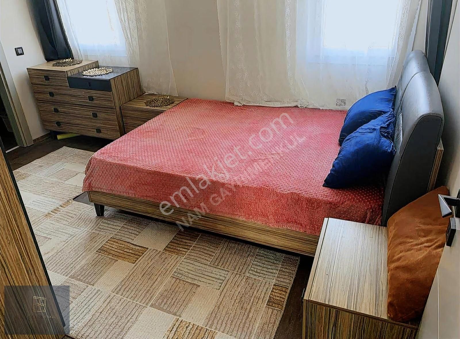 Çeşmeli'de Denize Yakın Havuzlu 2+1 Eşyalı Kiralık Lüks Daire - Görsel 9