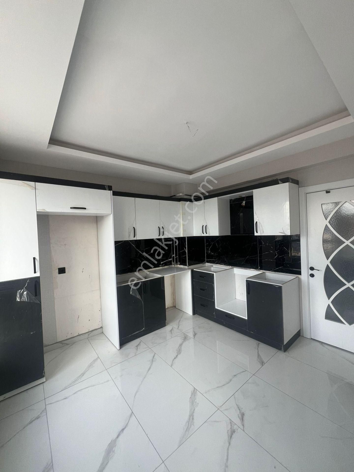 Gürhan Gayrimenkulden Hamzaoğlu Mahallesinde Kırlık Daire - Görsel 12