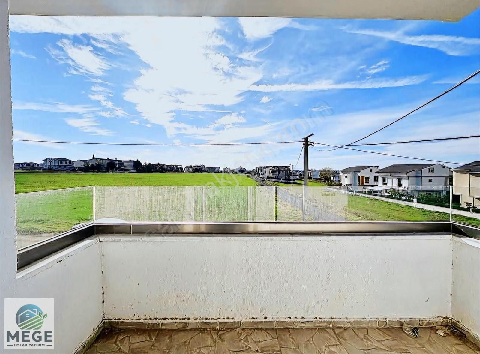 Megeden Yeniçiftlikte Satılık Villa Kaçmaz Fırsatıyla - Görsel 3