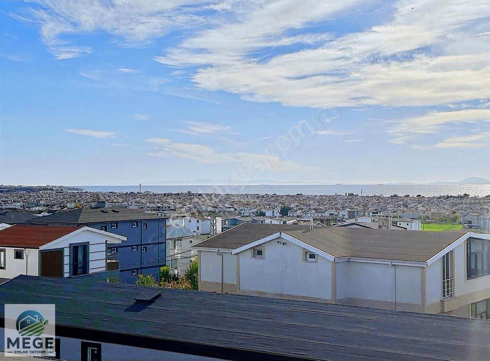 Megeden Yeniçiftlikte Full Deniz Manzaralı Satılık Villa