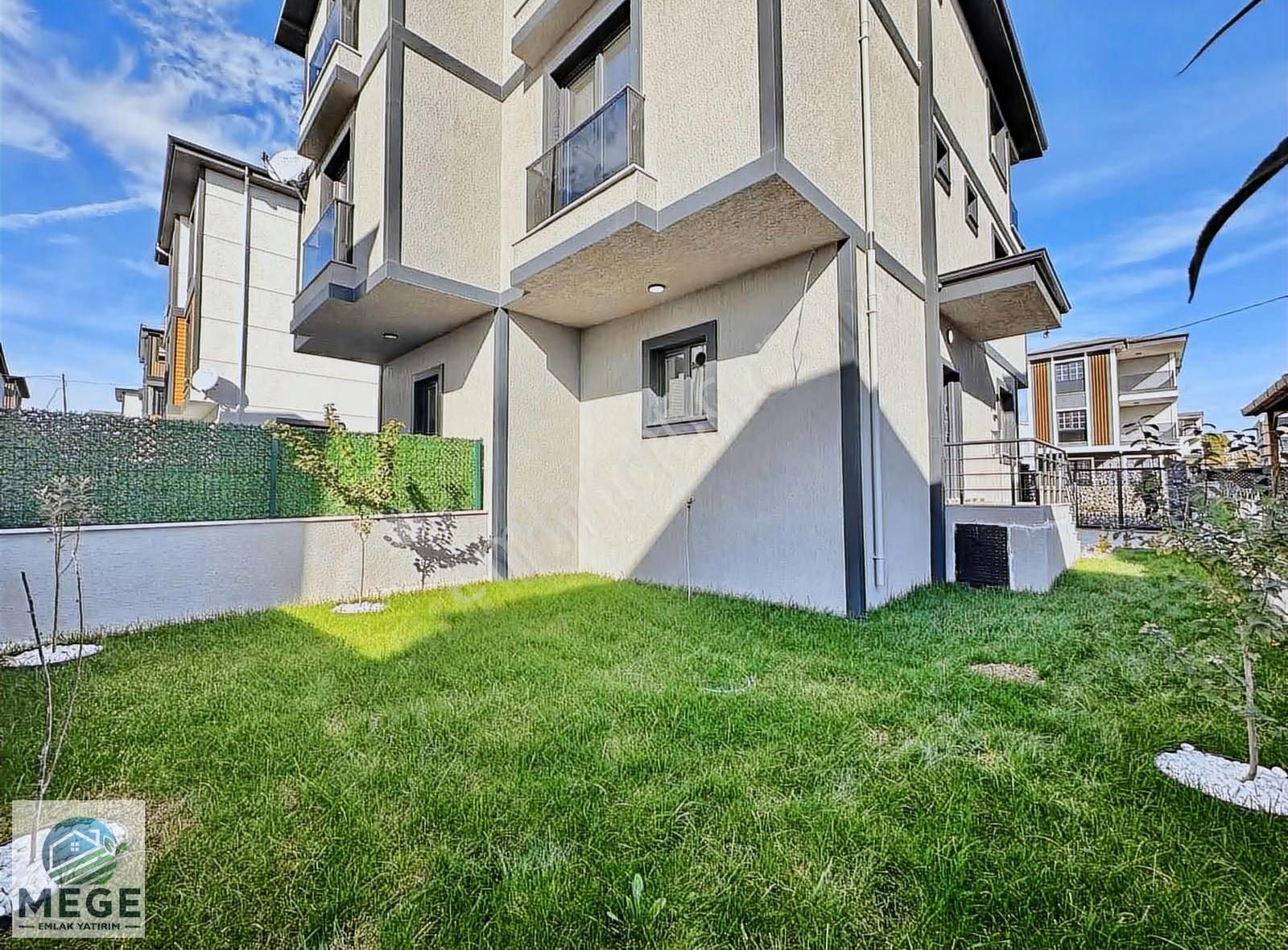 Megeden Yeniçiftlikte Yola Cepheli Satılık Villa - Görsel 18