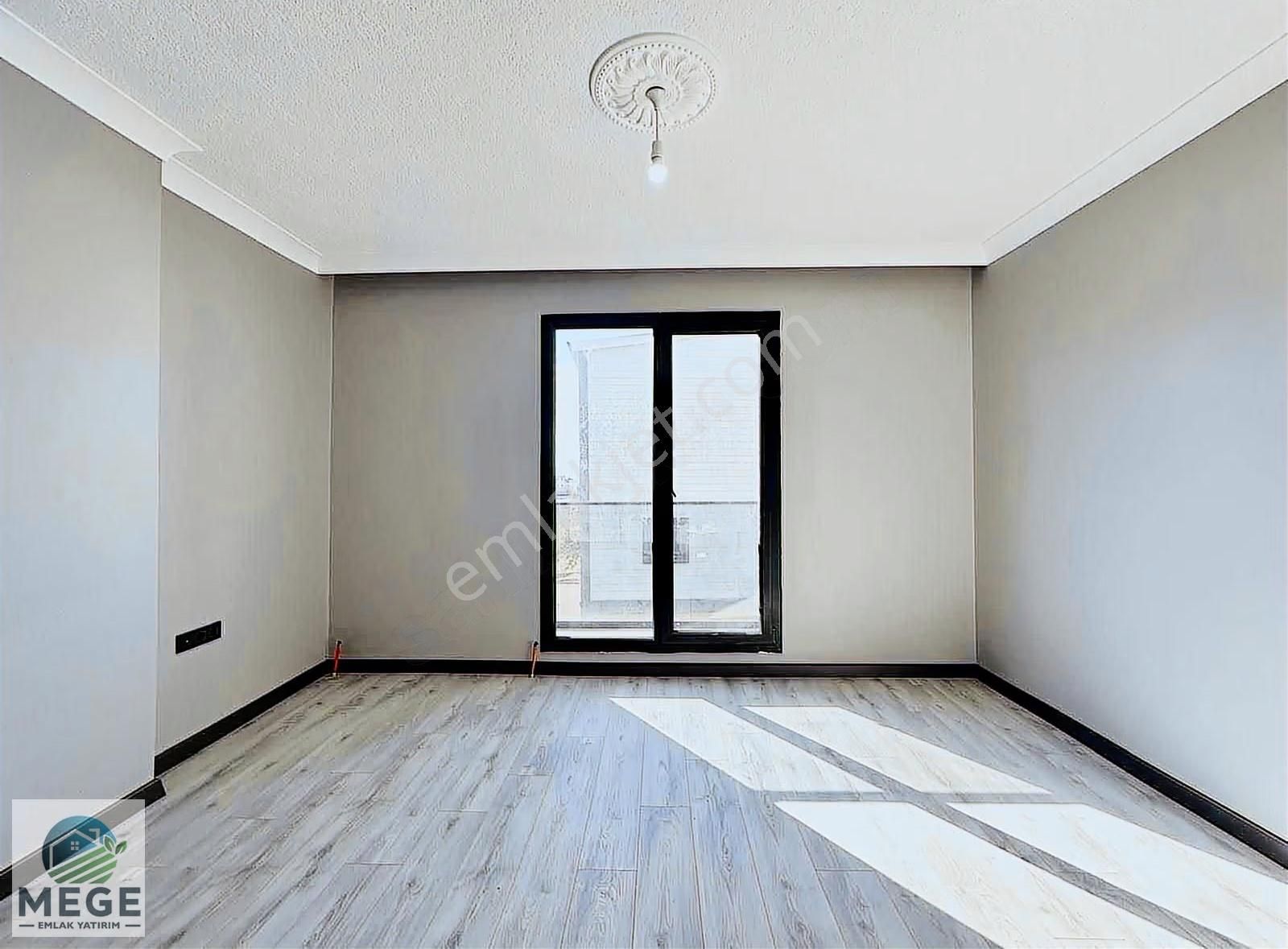 Megeden Yeniçiftlikte Yola Cepheli Satılık Villa - Görsel 5